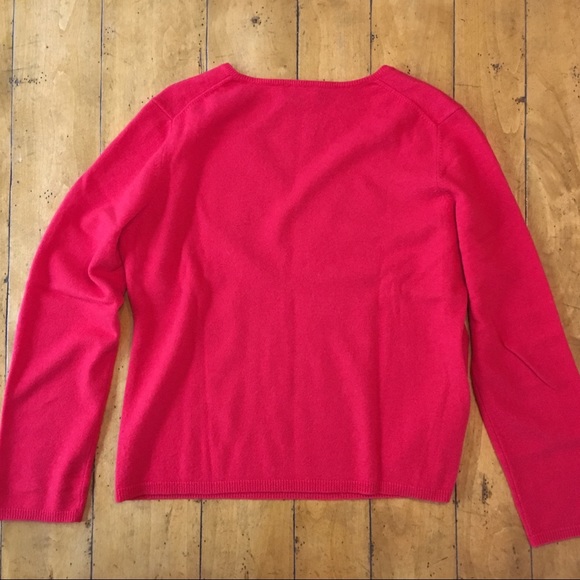 Griffen Cashmere V-Neck - Picture 6 of 7